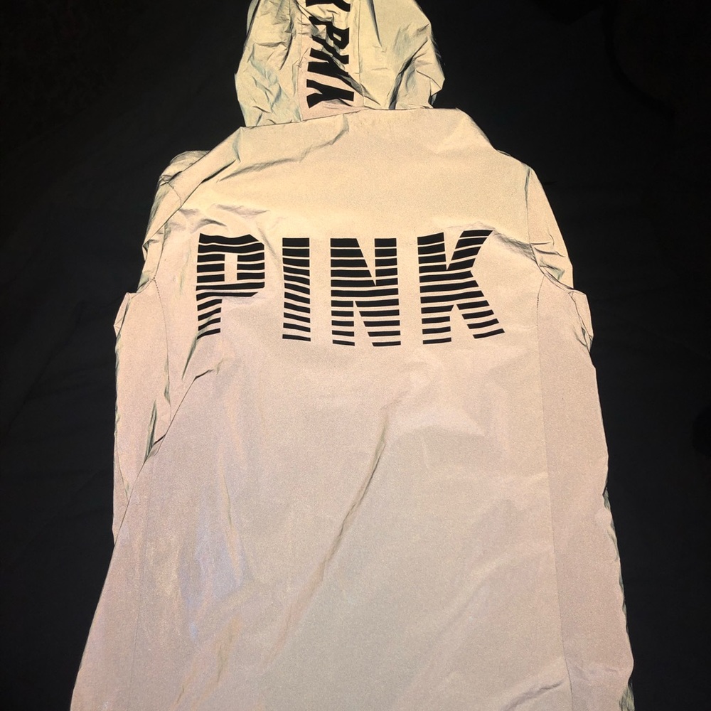 VS Pink 002 Limited Release - Picture 2 of 2